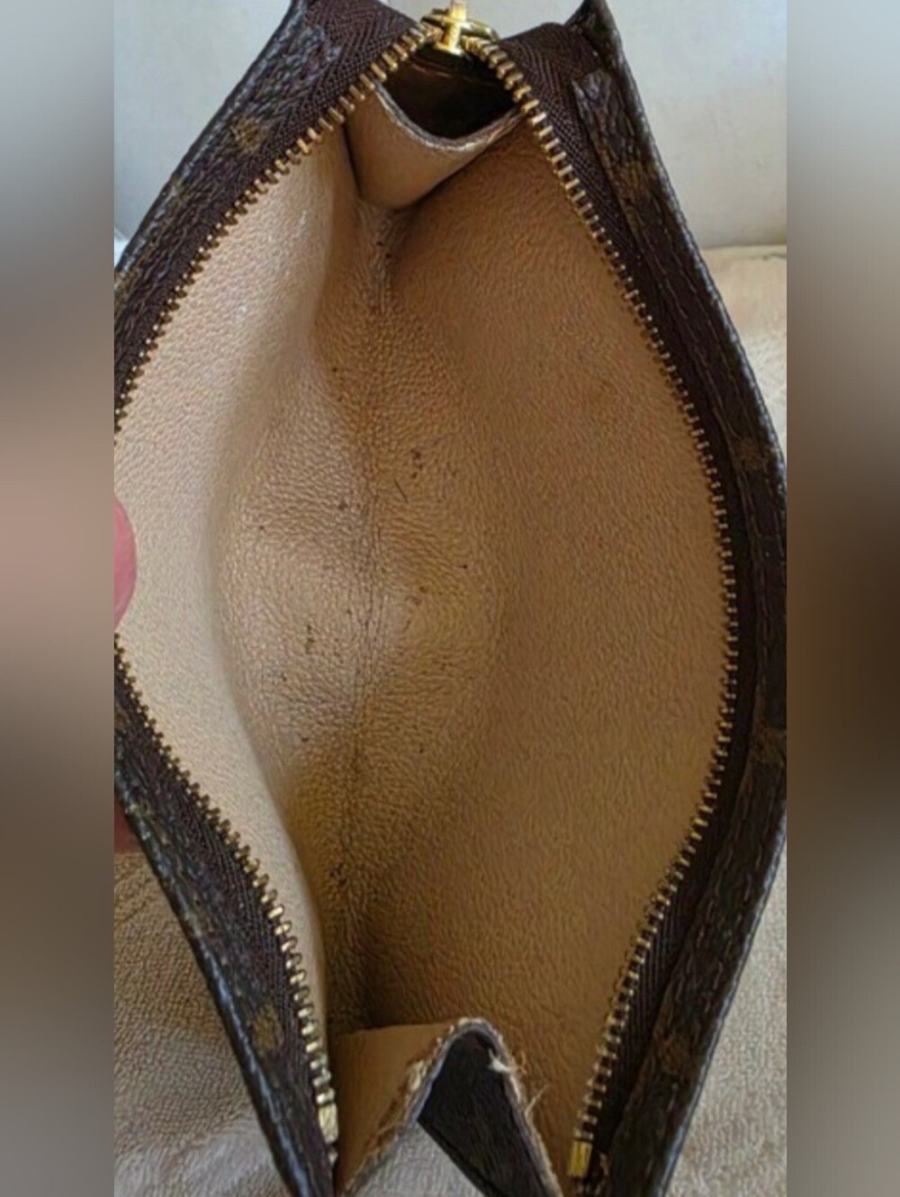 Authentic Louis Vuitton Monogram Pouch - Picture 5 of 16